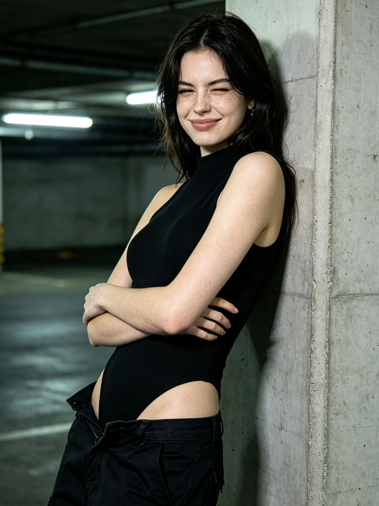 Women's Basic Sleeveless Mock  - đánh giá và giá Tank Top Ribbed